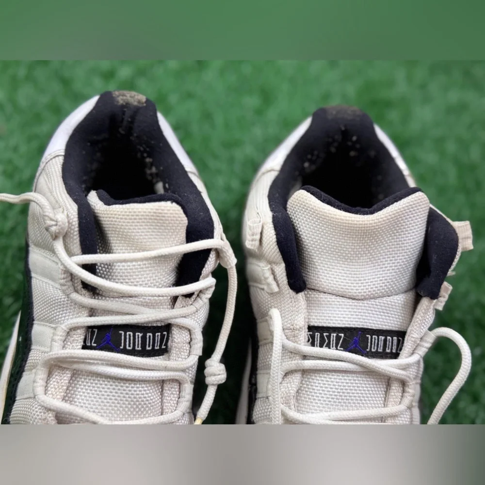Jordan 11‎ Retro Low Concord (GS) Size 5Y